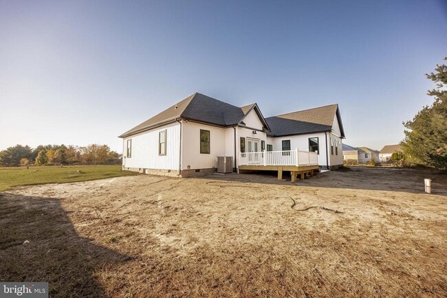 Building Photo - 5692 King Stuart Dr