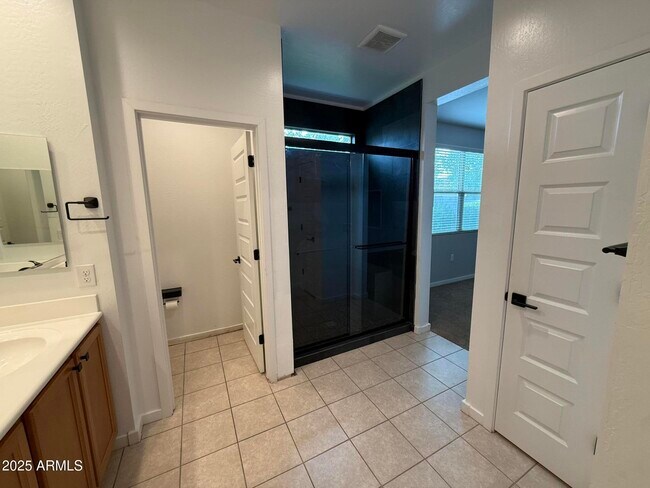 Building Photo - 336 W Tenia Trail