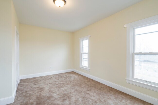 Bedroom - 64 Church Rd