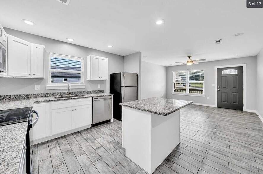 Building Photo - 155 Marion Farms Dr