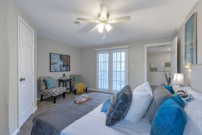 Building Photo - Beautiful 3 Bed 1 Bath Home in Edgewater!