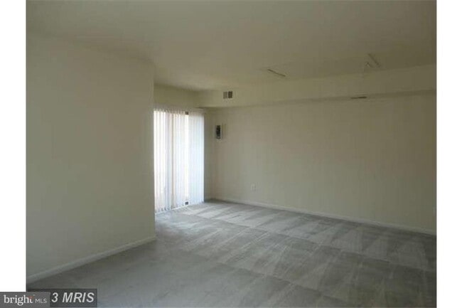 Building Photo - 8415 Benecia Ct