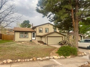 Building Photo - 3 bedroom/2 bath Centrally Located home in...