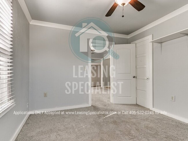 Building Photo - MOVE IN SPECIAL! Charming NW Oklahoma City...