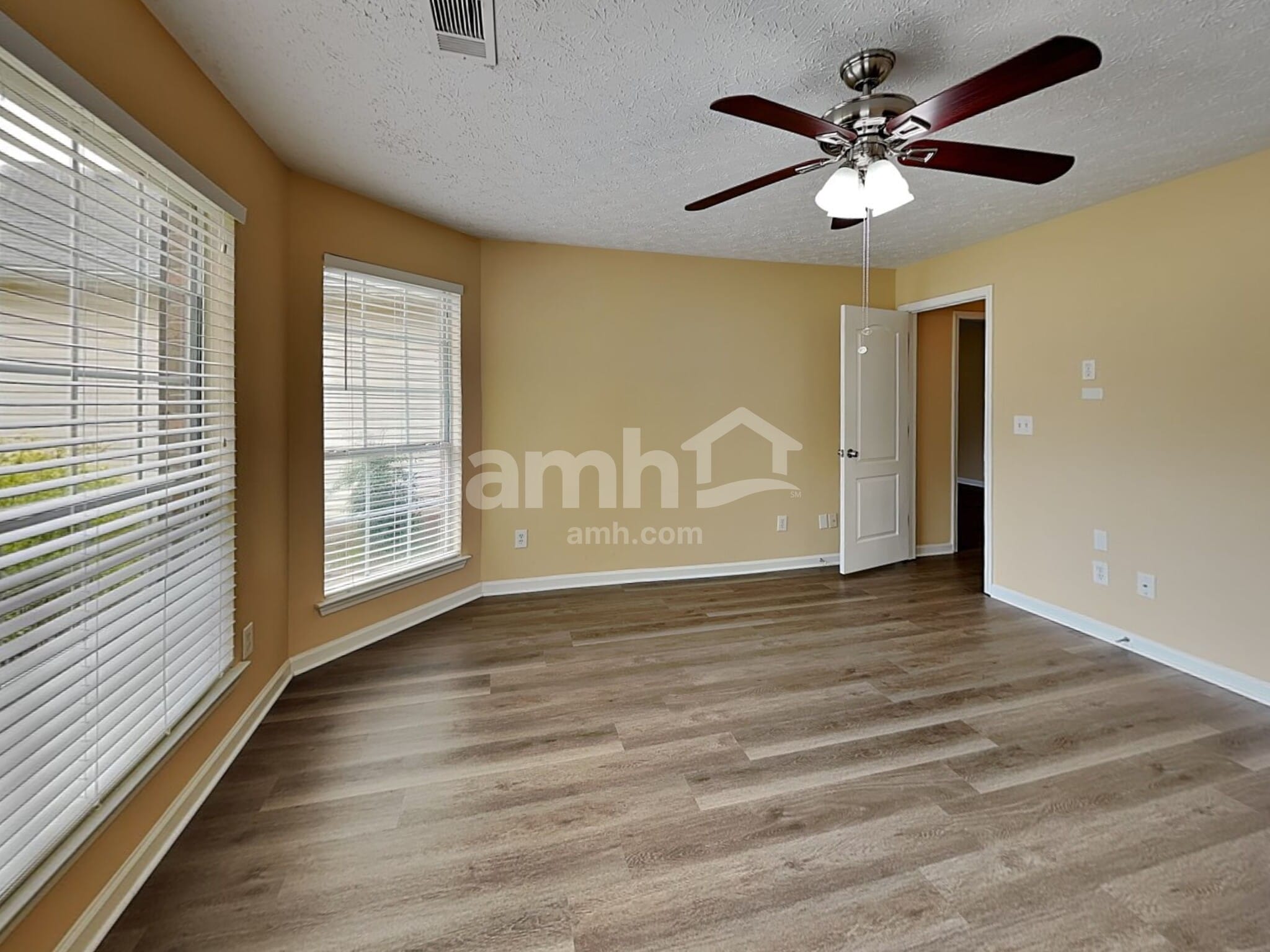 Building Photo - 101 Springbrook Ln