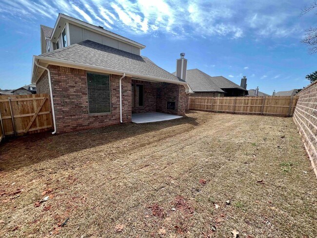Building Photo - Very Nice 4 Bedroom, 3 Bathroom 3 Car Garage Home with Storm Shelter