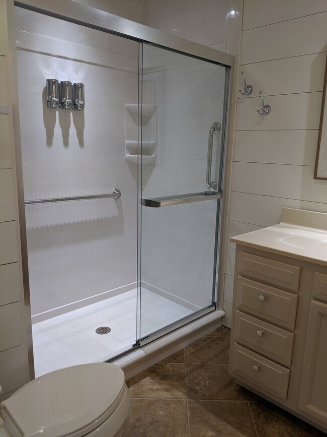 Building Photo - 1309 Carowinds Cir