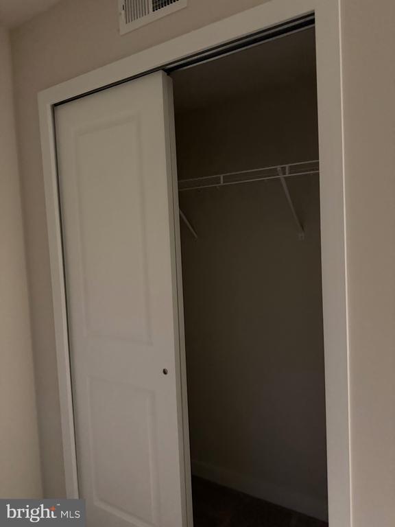 Building Photo - 10 Barbine Wy