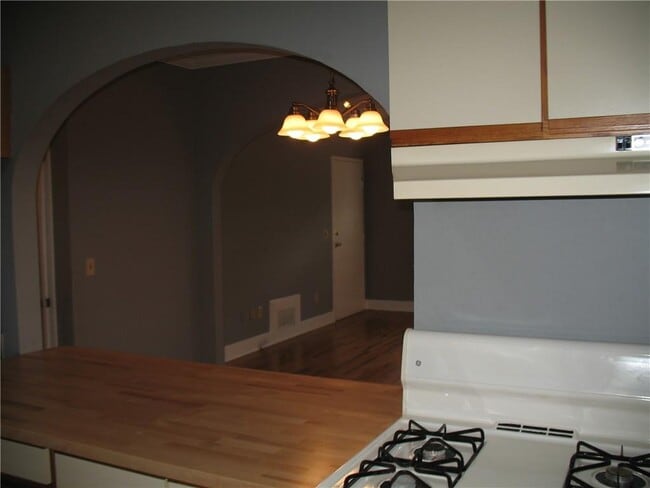 Building Photo - 789 Frederica St NE