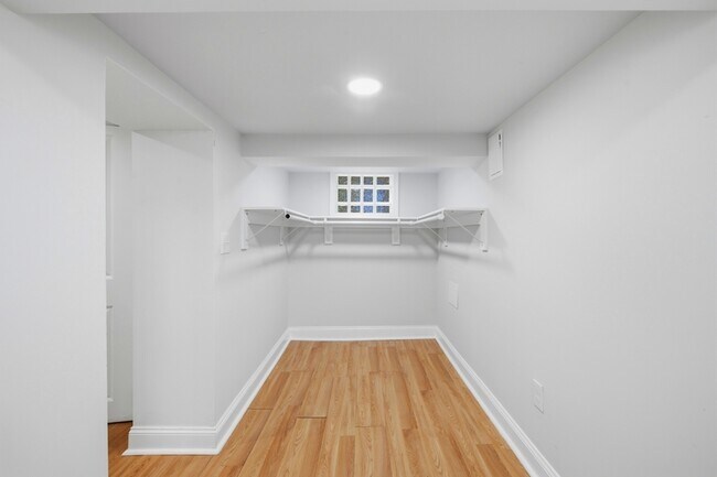 Building Photo - 3616 Coolidge Ave