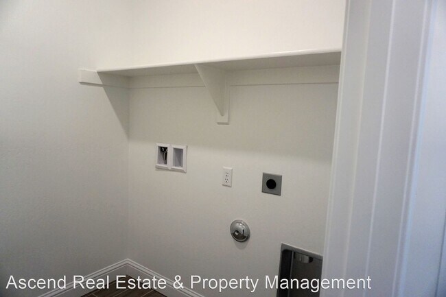 Building Photo - 4 br, 2 bath House - 9223 Blossom Creek Dr