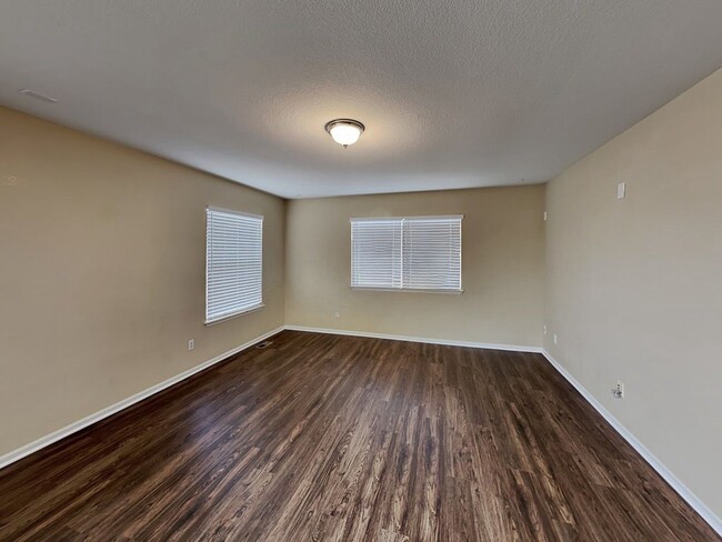 Building Photo - 5545 Cathay Ct