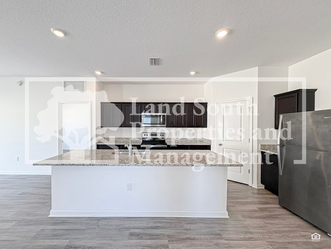 Building Photo - 4141 Salt Springs Ln