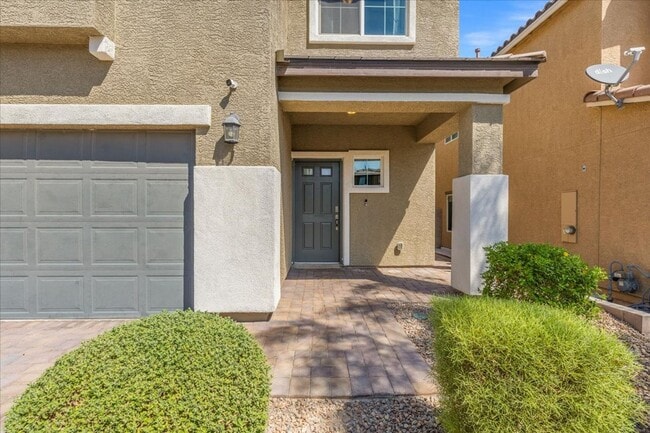 Primary Photo - Expansive, Luxurious 5-Bedroom Oasis with ...