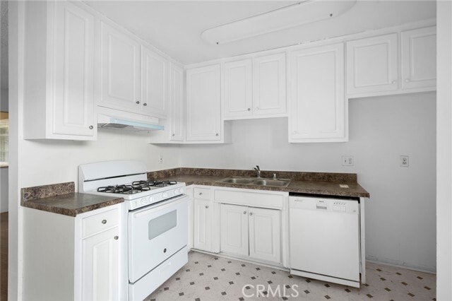 Building Photo - 17931 Devonshire St