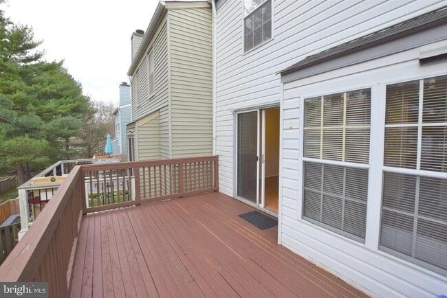 Building Photo - 6605 Briarleigh Way