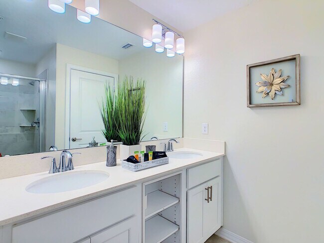 Building Photo - 4784 Clock Tower Dr