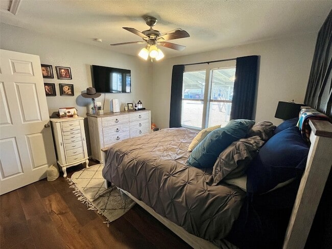 Building Photo - 715 North Ave