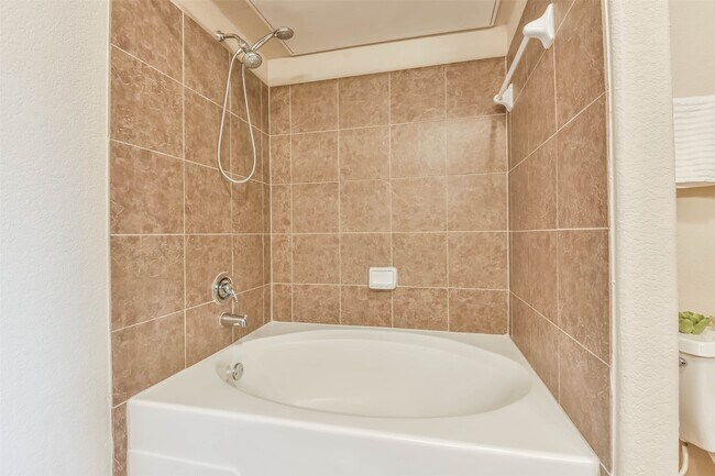 Building Photo - 1711 Old Spanish Trl