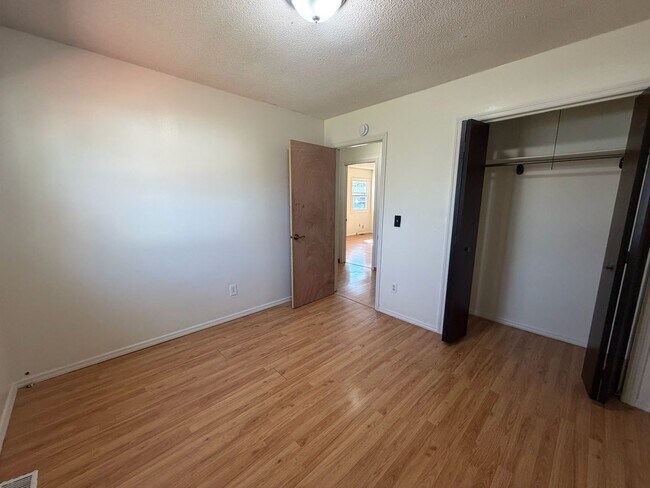 Building Photo - 2310 Blackthorn Dr