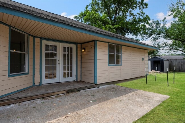 Building Photo - 23419 Prairie Bird Dr