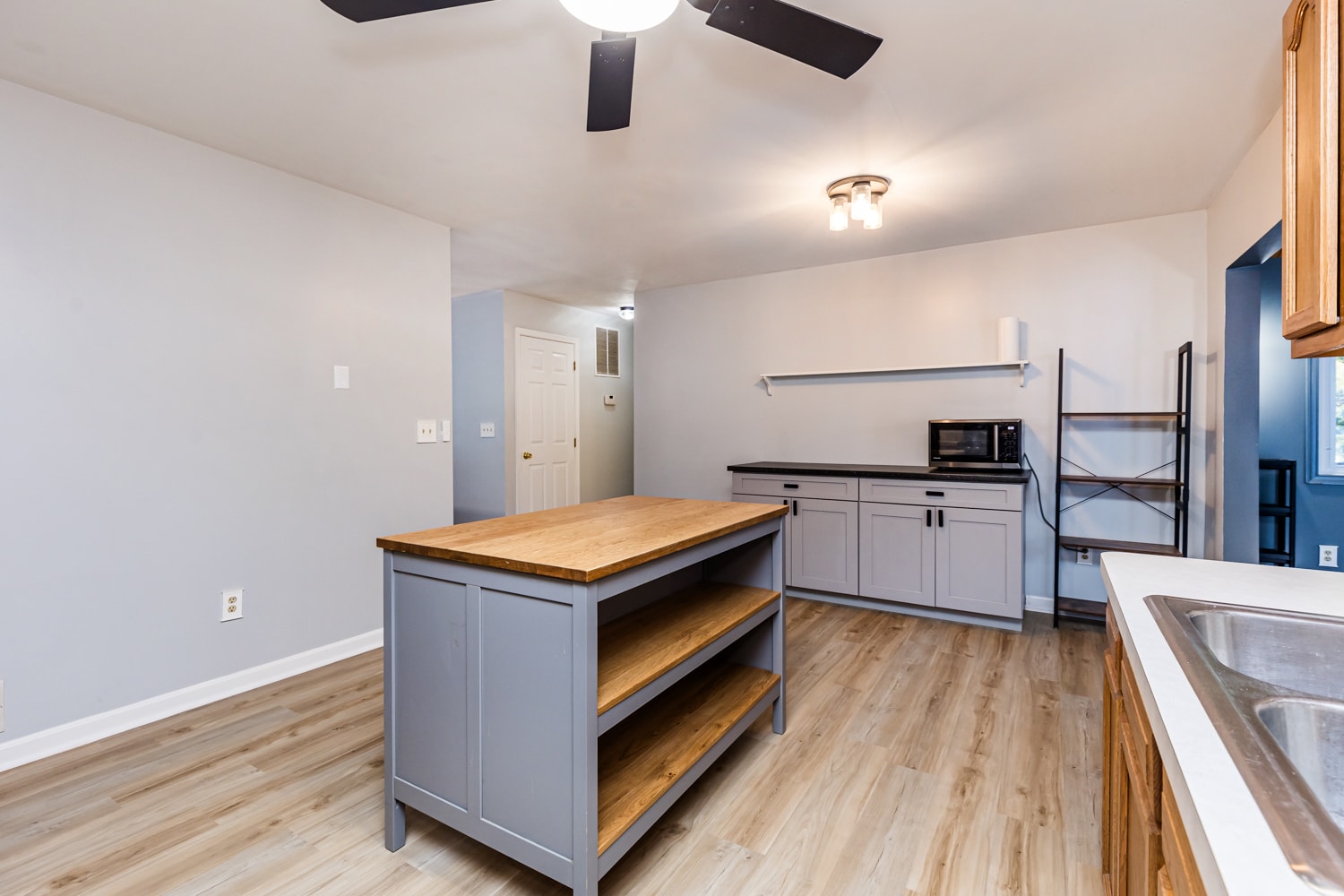 Building Photo - 6571 11th St