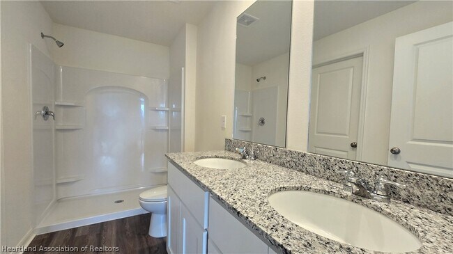 Building Photo - 1260 Stone Ridge Cir