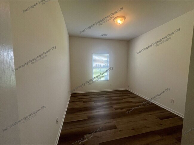 Building Photo - 14334 Lunenburg Ln
