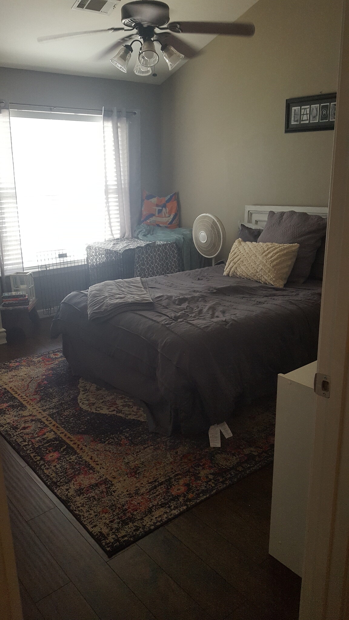 Bedroom #1 (Upstairs) - 2015B Beech Avenue