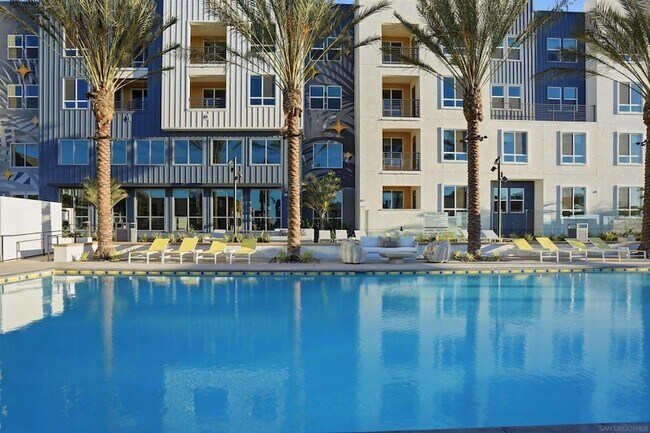 Building Photo - 6040 Radiant Ct