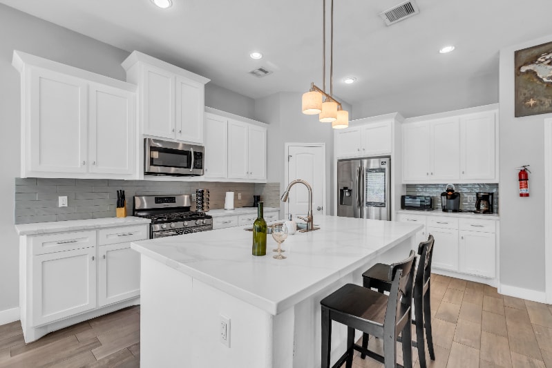 Building Photo - 10747 Dulcimer St