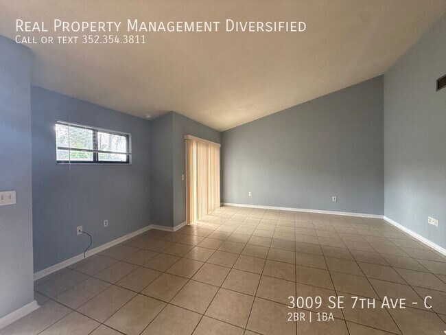 Building Photo - 3009 SE 7th Ave