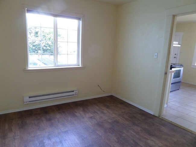 Building Photo - Nguyen-Seattle Duplex