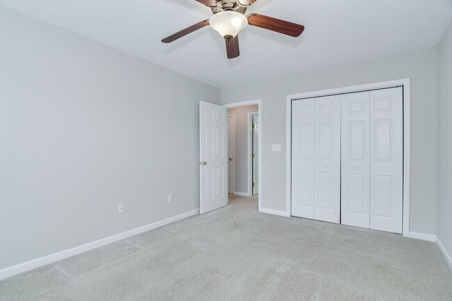 Building Photo - 317 Hogan Way