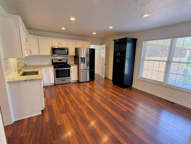 Building Photo - 3124 White Blossom Cir