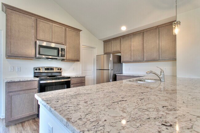 Building Photo - 178 Sitting Bull Dr