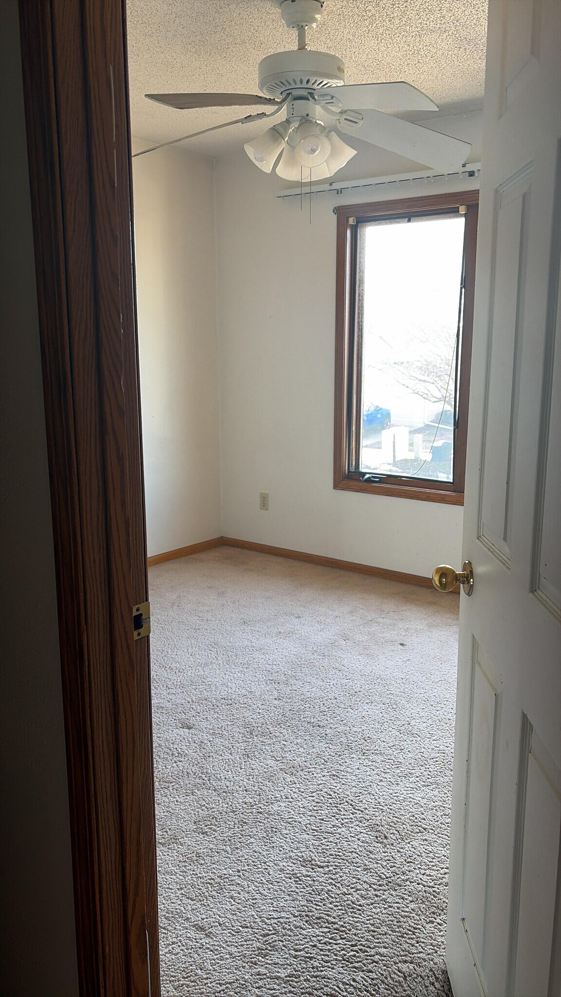 Building Photo - 1402 5th Ave