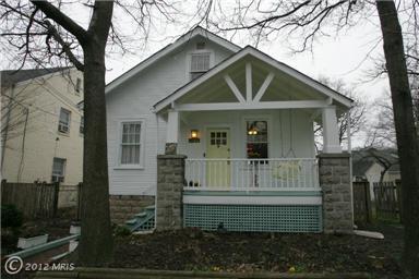 Building Photo - 1041 Taussig Place Northeast