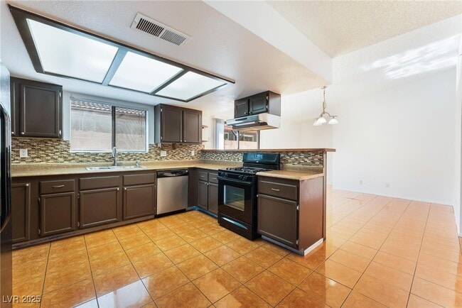 Building Photo - 509 Sheffield Dr