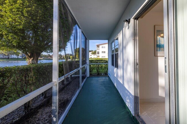 Building Photo - 130 Brighton Dr