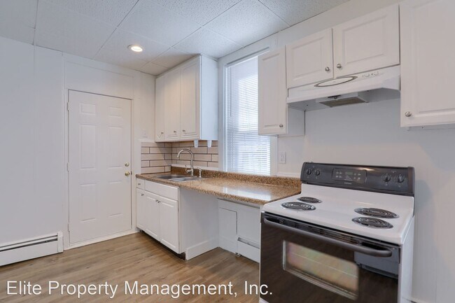 Building Photo - 4 br, 1 bath House - 588 W Princess Street
