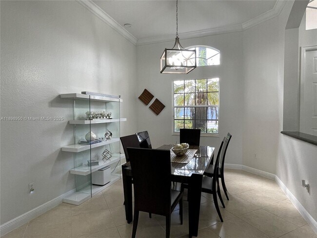 Building Photo - 15001 SW 33rd St
