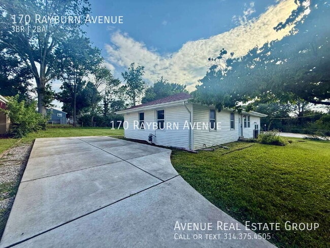 Building Photo - 170 Rayburn Ave