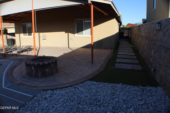 Building Photo - 4805 Ramon Vega