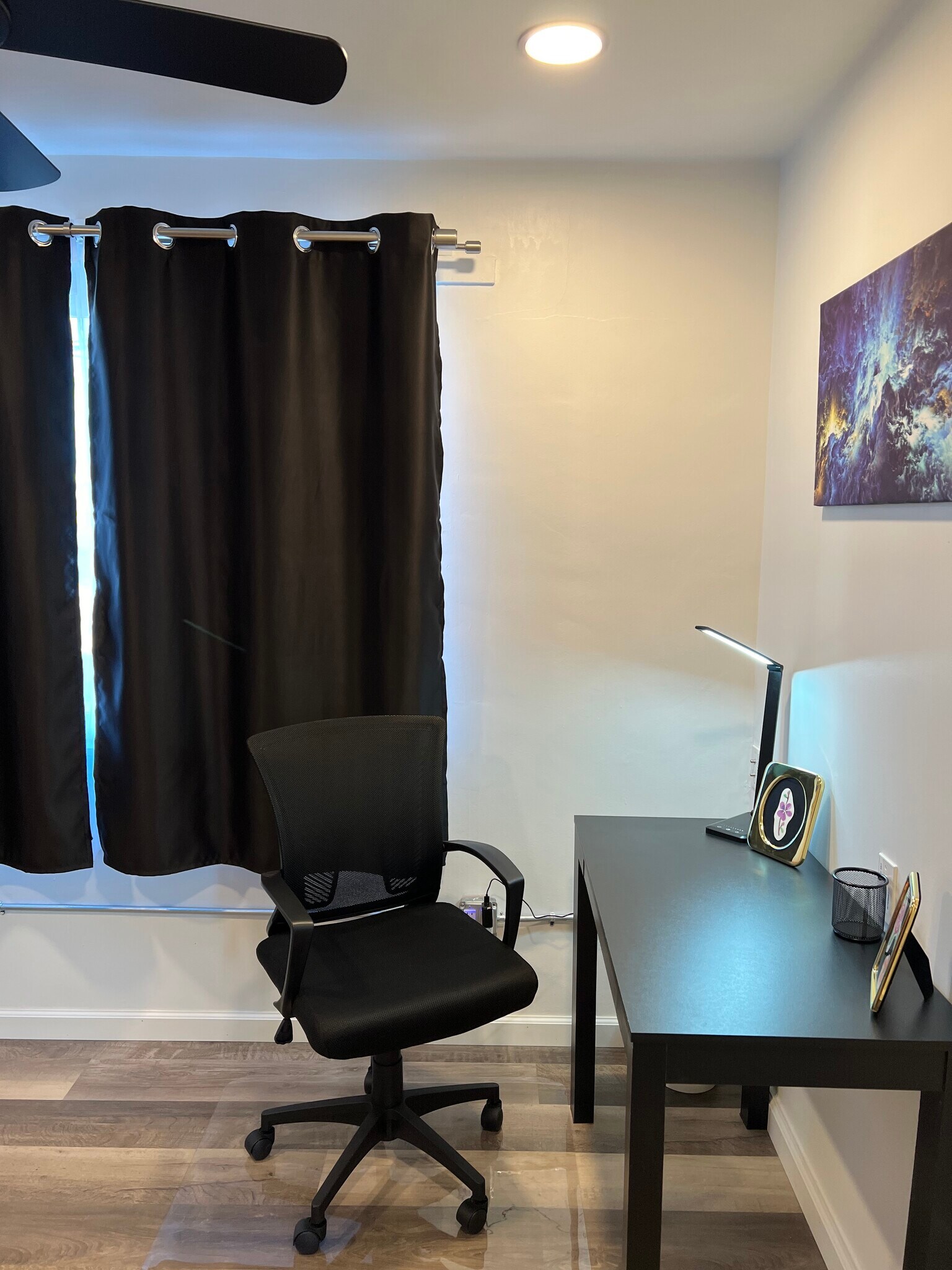 Building Photo - 2696 S Melbourne St