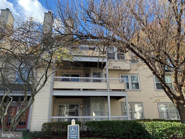 Primary Photo - 106 Lassen Ct