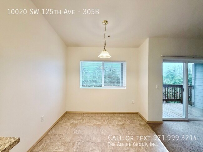 Building Photo - 10020 SW 125th Ave