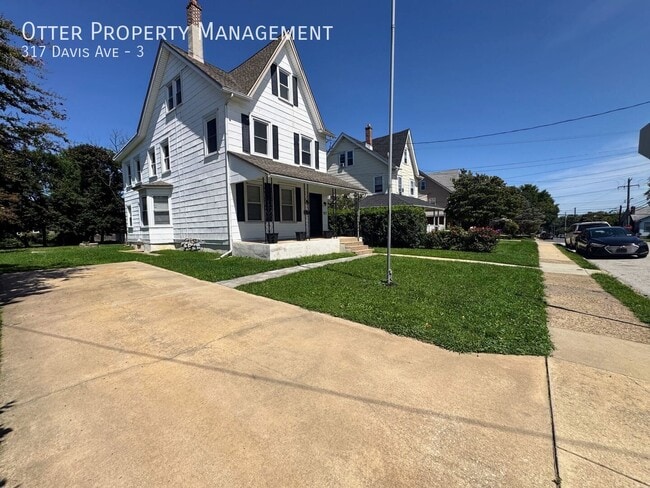 Building Photo - 317 Davis Ave
