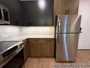 Building Photo - 199 Gardner St