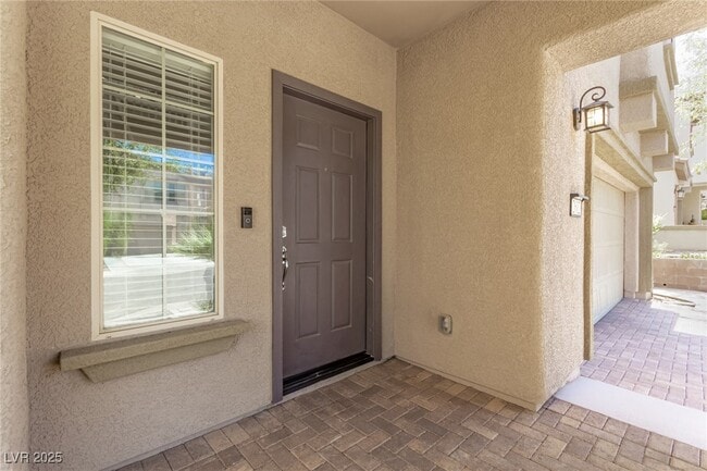 Building Photo - 2612 Romarin Terrace